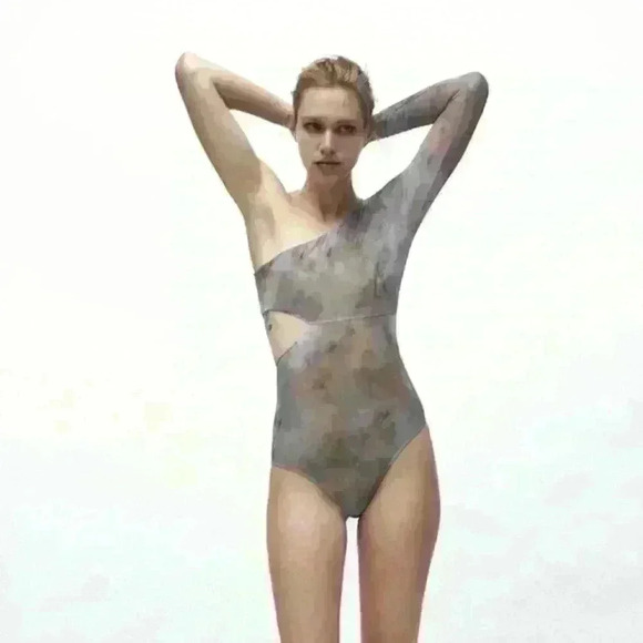 Zara Tops - ZARA Tulle cut out Bodysuit